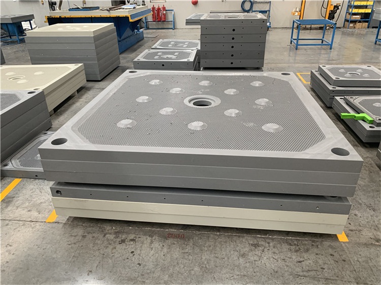 壓濾機(jī)濾板突然斷裂的原因有哪些？