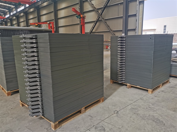 壓濾機濾板車間展示 (1)